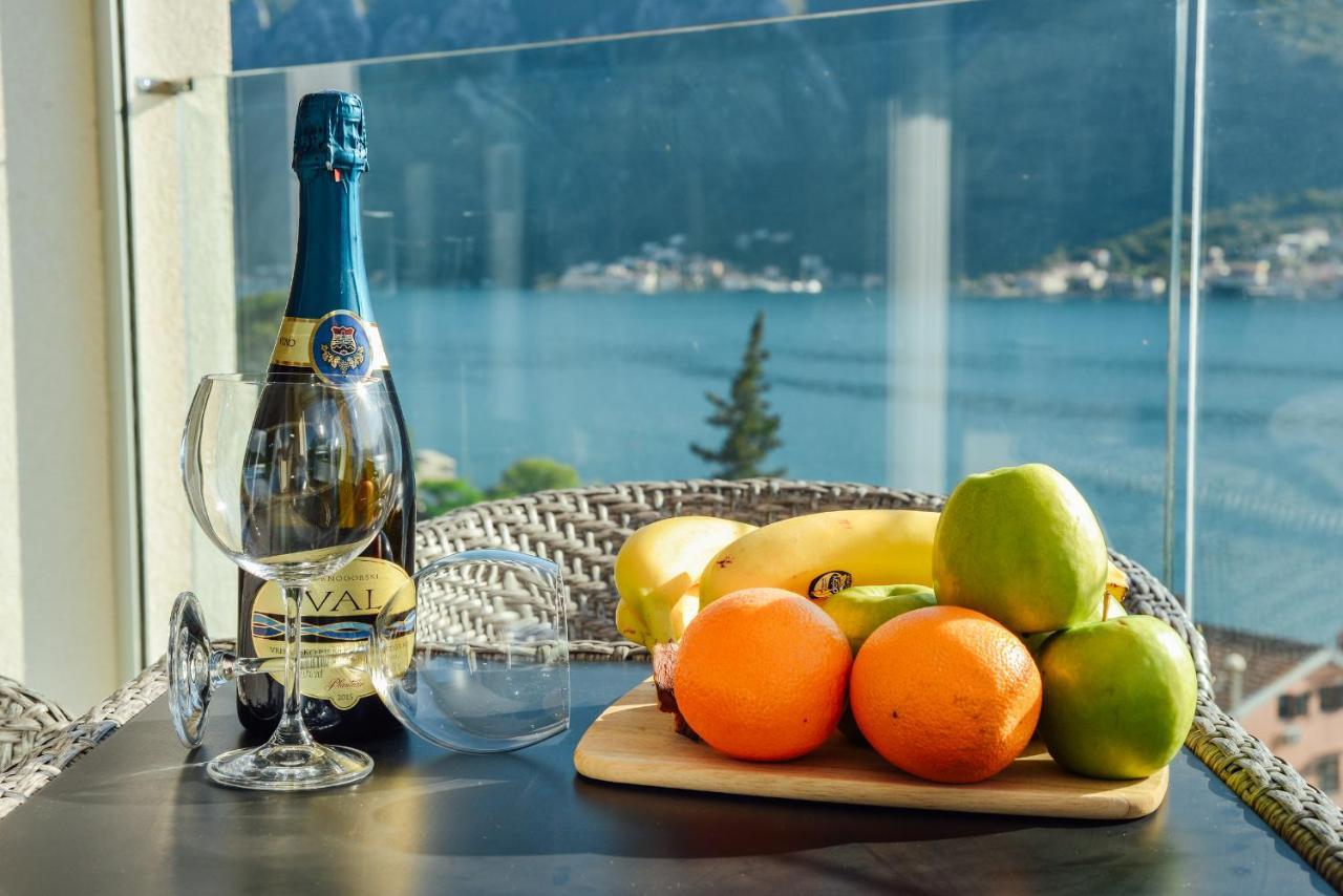 Ily Apartment With Sea View Котор Екстериор снимка