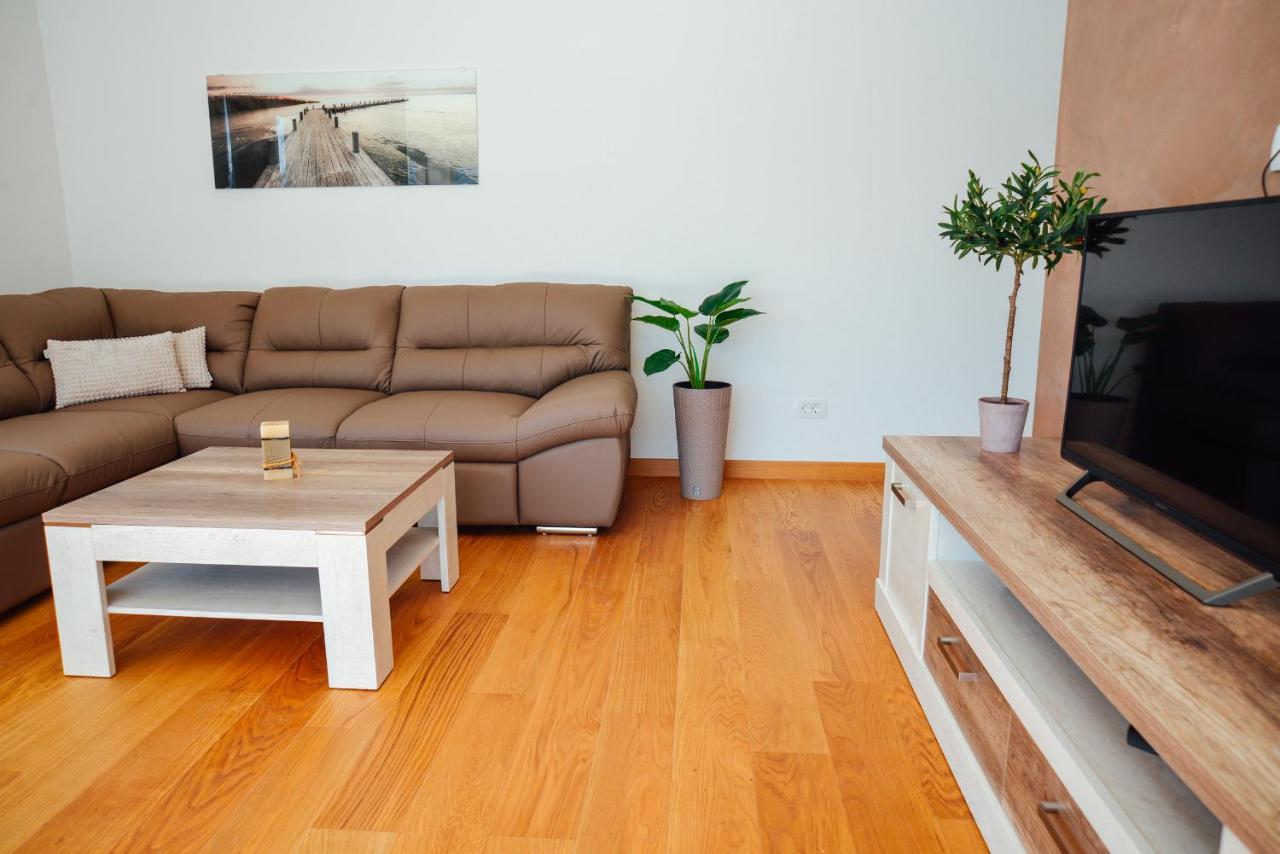 Ily Apartment With Sea View Котор Екстериор снимка